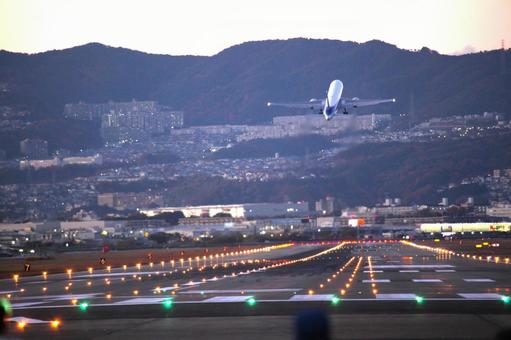 離陸 1512 12 飛行機,航空機,旅客機の写真素材
