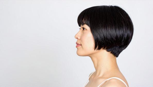 透明感のある肌の美しい女性モデル 透明感のある肌の美しい女性モデルの写真