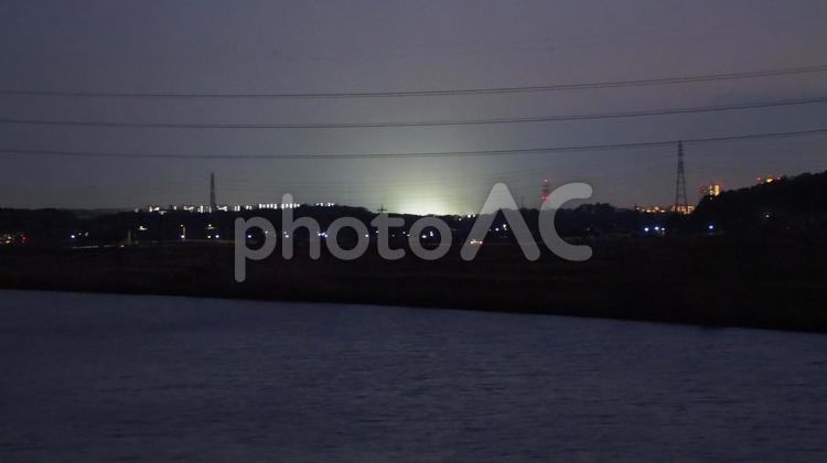 新川の八千代橋周辺の夜景・千葉県八千代市 八千代市,千葉県,新川の写真素材