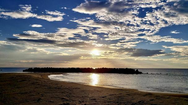 海と夕日 海と夕日の写真