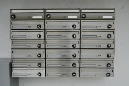 マンションのポスト 6 マンションのポスト 6 郵便受け,マンション,ポストの写真素材