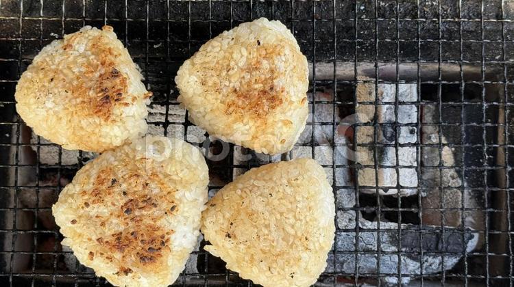 網焼き焼きおむすび 焼きおにぎり,焼きむすび,おむすびの写真素材