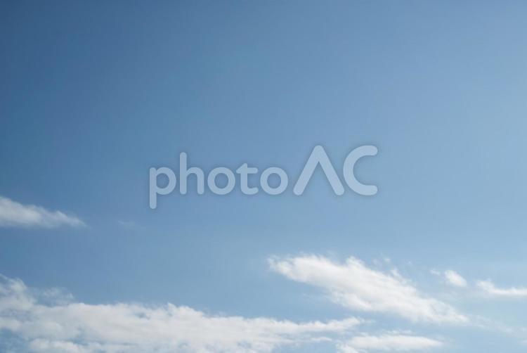 一昔前の女子が撮りそうな空の写真 雲,青空,日常の写真素材