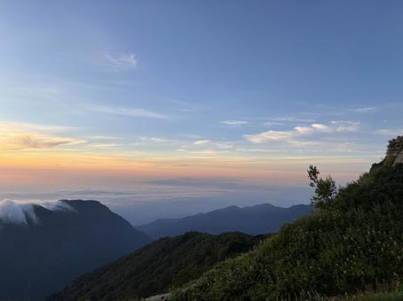 燕山荘からの景色 燕山荘からの景色 北アルプス,朝,自然の写真素材