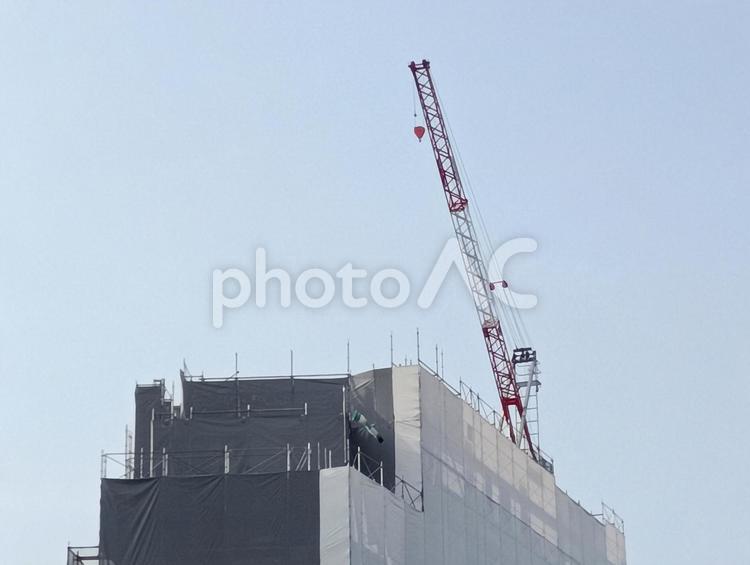 タワークレーンと建築現場 タワークレーン,クレーン,工事現場の写真素材