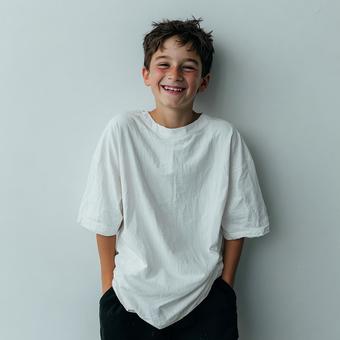 満面の笑顔の男の子 満面の笑顔の男の子の写真