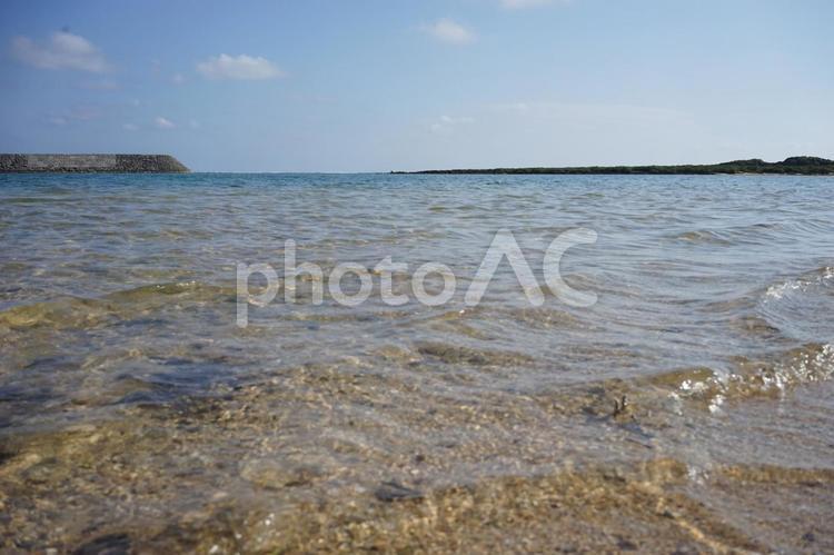 与那国島の透明な海 海,沖縄,与那国島の写真素材