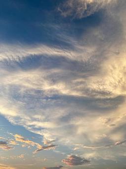 The color of the sky as it sinks into the setting sun③, sky, sunset, evening, JPG
