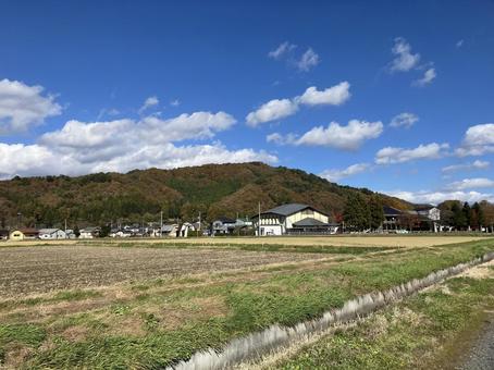 遠野の田園と山並みのふるさと風景 遠野,遠野市,岩手県の写真素材