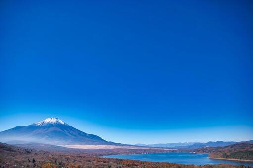 最高の快晴に恵まれた山中湖と富士 空,富士山,風景の写真素材