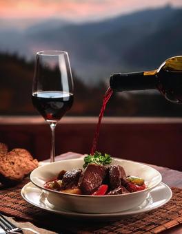 赤ワインとビーフシチュー(ポスター用) ビーフシチュー,シチュー,赤ワインの写真素材