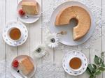 シフォンケーキと紅茶 シフォンケーキ,プレーンシフォン,シフォンの写真素材