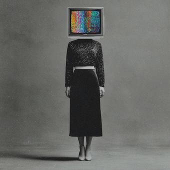 レトロなテレビと匿名性のメタファー レトロなテレビと匿名性のメタファーの写真