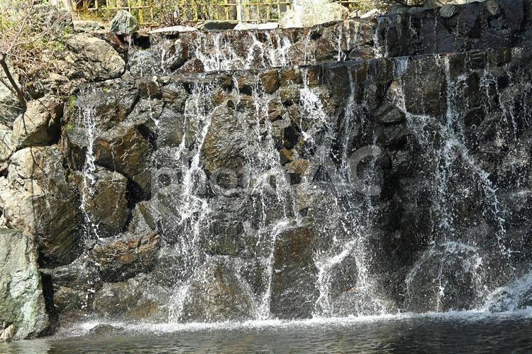 滝のしぶき 滝,流れ,しぶきの写真素材