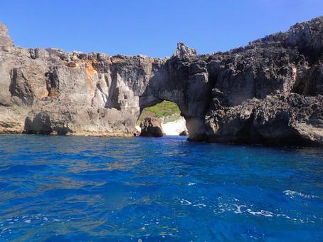 小笠原南島の裏側 小笠原南島の裏側 南島,小笠原,小笠原南島の写真素材