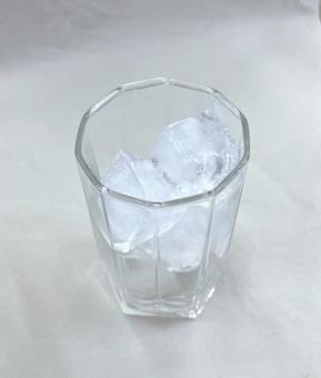 氷 4 氷 4 の写真