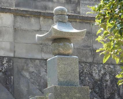 【風景写真】五輪塔 【風景写真】五輪塔 五輪塔,石塔,仏教の写真素材