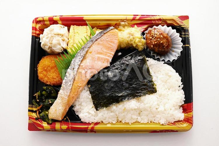 鮭幕の内弁当のテイクアウト（１） 鮭弁当,シャケ弁当,幕の内弁当の写真素材
