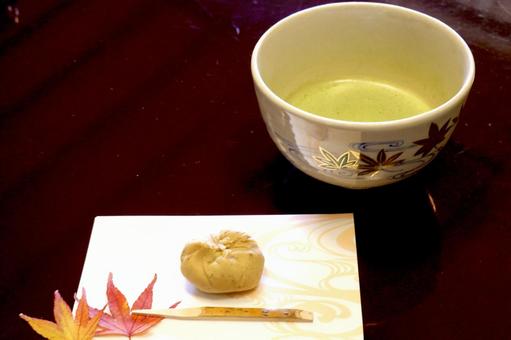 栗きんとんとお茶 栗きんとんとお茶 栗きんとん,秋,秋の味覚の写真素材