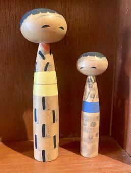 こけし こけし,こけしの親子,インテリアの写真素材