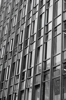 幾何学的な窓 窓,幾何学,模様の写真素材