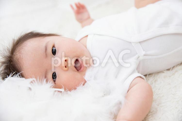 赤ちゃんのイメージ 赤ちゃん,笑顔,赤ん坊の写真素材