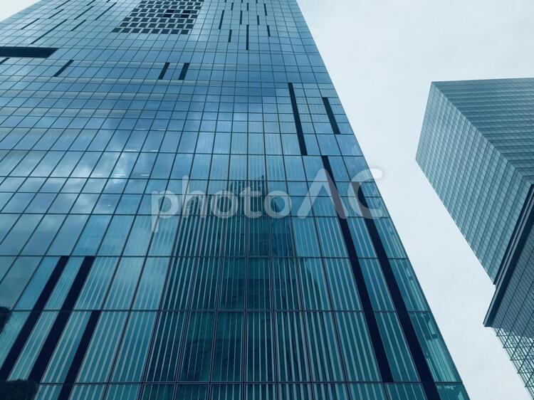東京の高層ビルと青空、ビジネスイメージ ビジネス,ビル,高層の写真素材