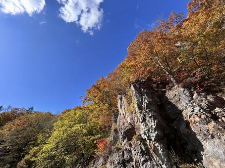 定山渓 定山渓温泉,豊平川,秋の写真素材
