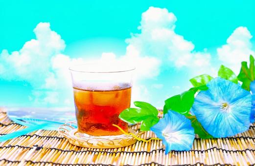夏の麦茶⑤(夏空) 夏の麦茶⑤(夏空) 麦茶,朝顔,すだれの写真素材