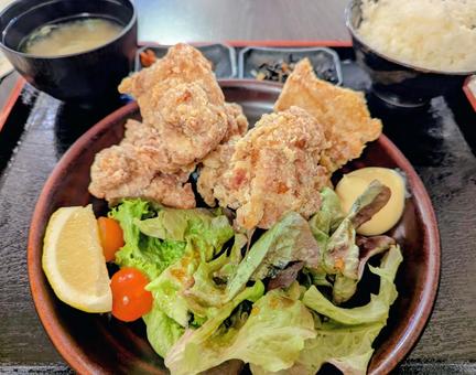 唐揚げ定食 唐揚げ,揚げ物,定食の写真素材