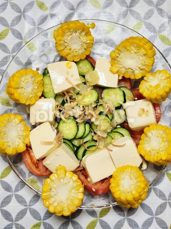 夏野菜とうふサラダA サラダ,とうふ,豆腐サラダの写真素材
