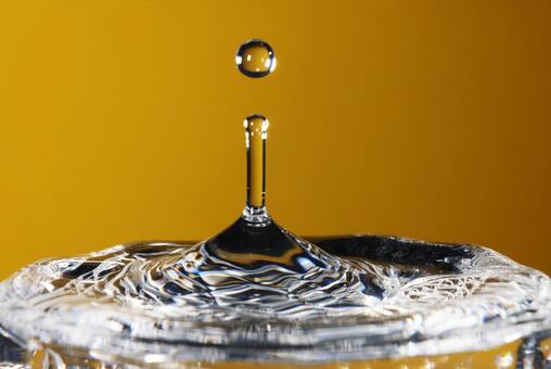 水滴 水滴,水,水面の写真素材
