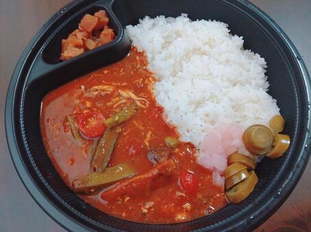 テイクアウトの夏野菜カレー カレー,ごはん,グルメの写真素材