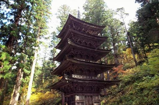	【風景写真】山形／羽黒山の風景 羽黒山,五重塔,出羽三山の写真素材
