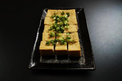 揚げ出し豆腐の盛り付け 揚げ出し豆腐,豆腐,揚げ物の写真素材