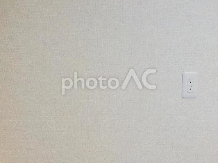 壁　コンセント　アース線あり　引き 壁,コンセント,アース線の写真素材