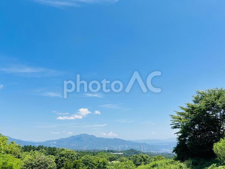 青空と山並みの美しいパノラマ風景 パノラマ,風景,景色の写真素材
