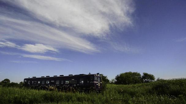 勇払原野を行くキハ４０－１７９１紫水の写真