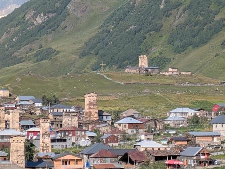 ウシュグリ村とラマリア教会 ラマリア教会,復讐の塔,石造りの写真素材