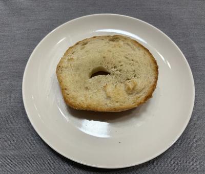 輪切りプレーンベーグル 輪切りプレーンベーグルの写真