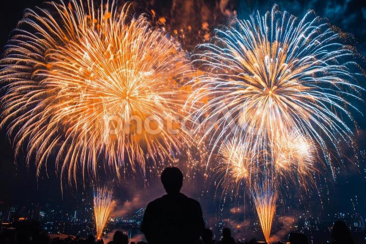 日本の夏と花火大会 花火,夏,夜空の写真素材