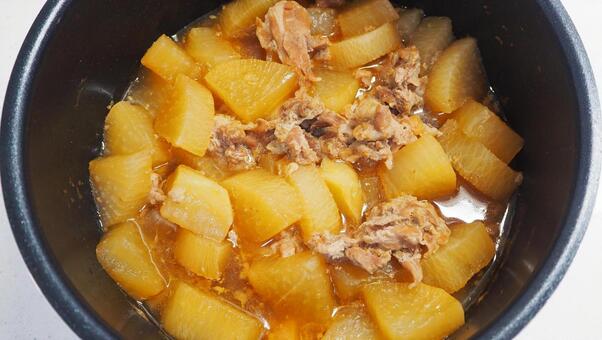 自家製・豚バラ大根（出来上がり） 豚バラ大根,自家製,大根の写真素材