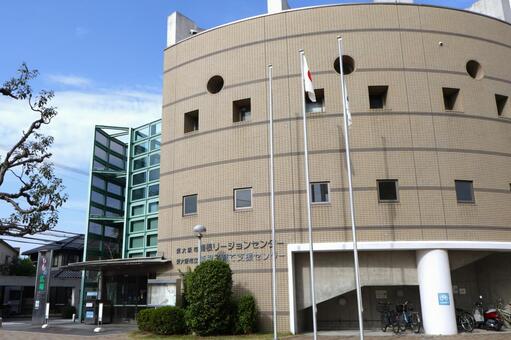 ももの広場（楠根リージョンセンター）外観 ももの広場,楠根リージョンセンター,楠根市民プラザの写真素材