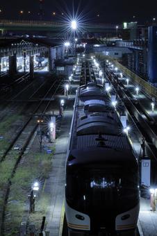 綺麗に撮れた名古屋駅の電車０３ 電車,路線,夜景の写真素材