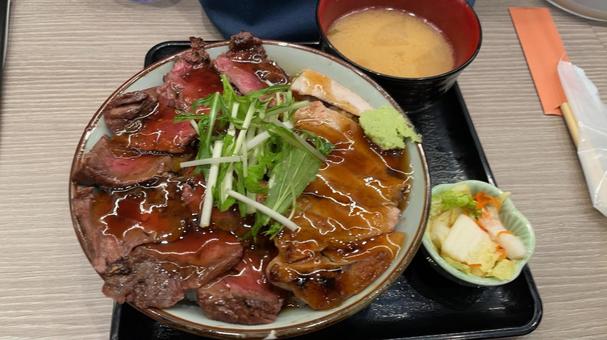 肉丼 肉丼 ステーキ,お肉,肉の写真素材