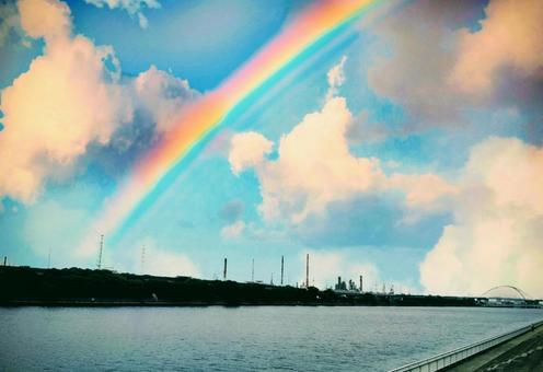 雨上がりの鮮やかな虹 虹,空,夕焼けの写真素材