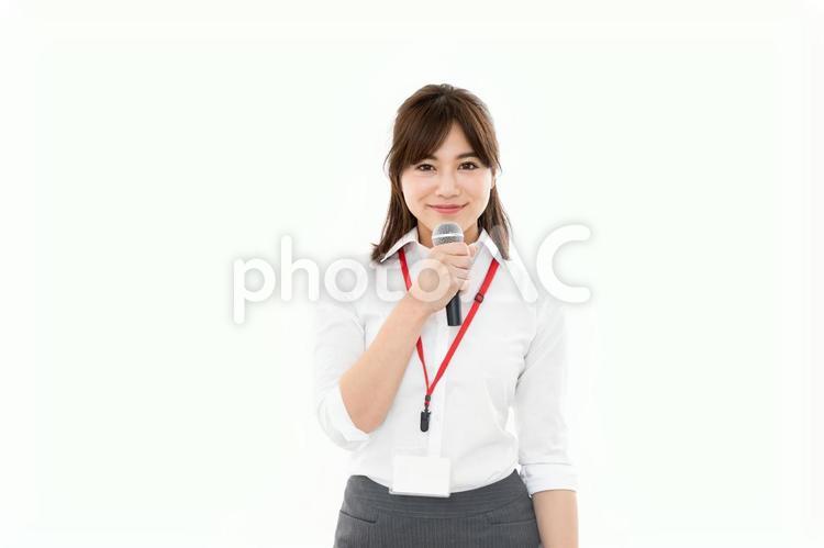 セミナー　コンサルタント ビジネスウーマン,セミナー,マイクの写真素材