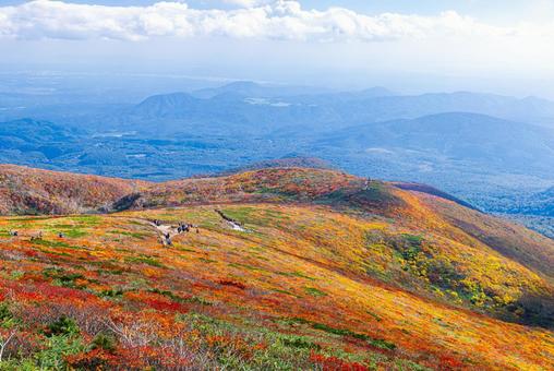 秋色に染まる 栗駒山の絶景 秋色に染まる 栗駒山の絶景の写真