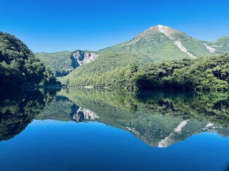 上高地 上高地,池,自然の写真素材