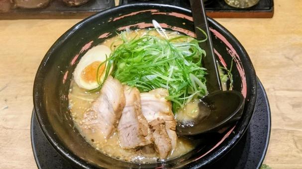 九条ネギの味噌ラーメン 食べ物,ラーメン,中華の写真素材